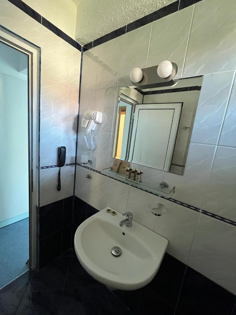 Satmar Hotell Lozenets Exteriör bild